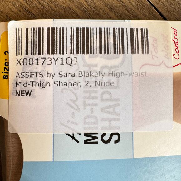 SPANX Assets Women's 2 (125lbs-155lbs) High Waist Mid Thigh Shaper Shorts Nude - Picture 2 of 6